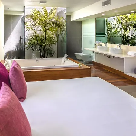 Hyde Park Lane Puerto del Carmen (Lanzarote)