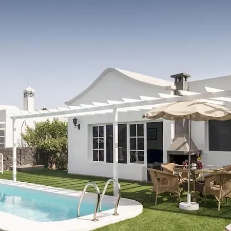 Vila Hyde Park Lane *