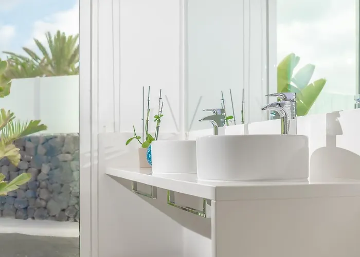 Hyde Park Lane Willa *